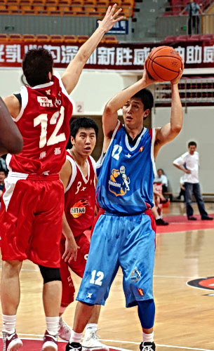 坐稳东部第一！活塞双核缺席大胜公牛斯图尔特31分生涯新高